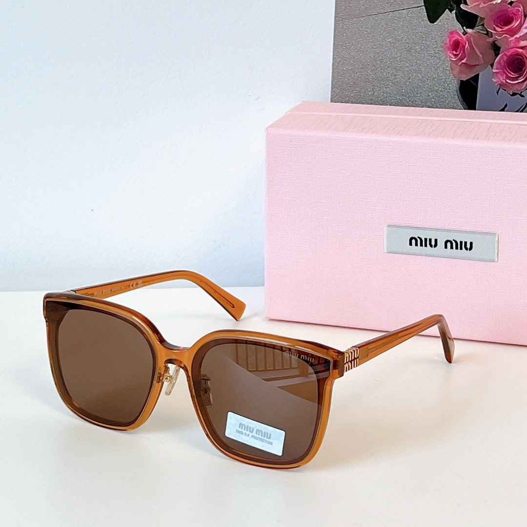 MIU MI* Eyewear SIZE: 61-15-145