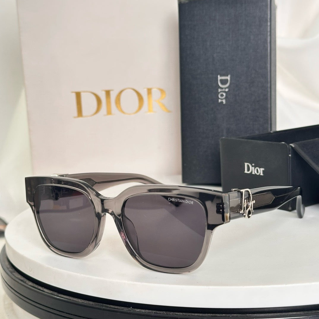 DI*R Eyewear SIZE: