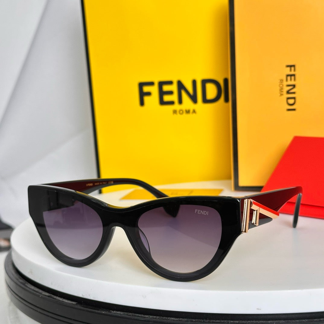 FEND* Eyewear SIZE: 143-0-140
