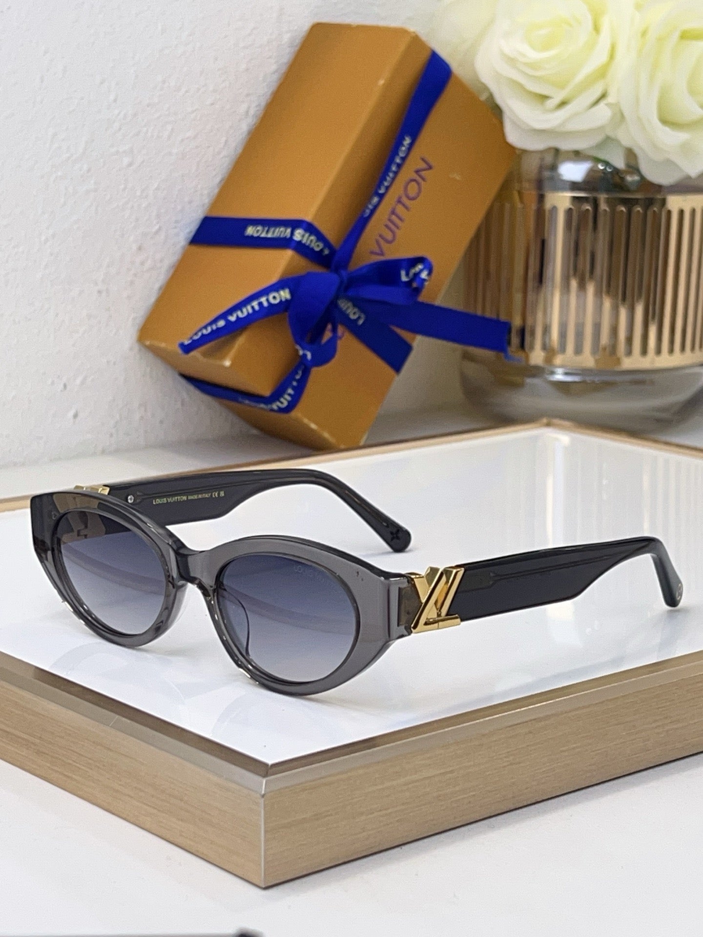 Louis Eyewear SIZE: 51-20-140