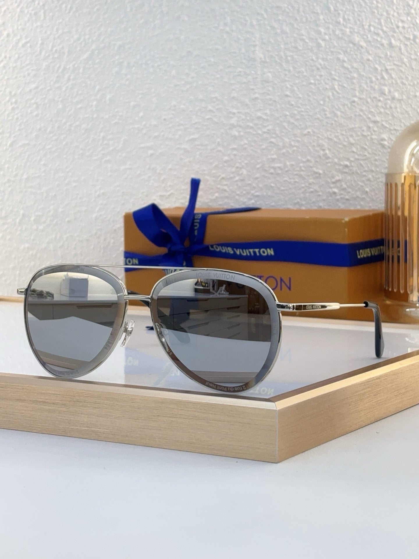 Louis Eyewear SIZE: 63-13-145