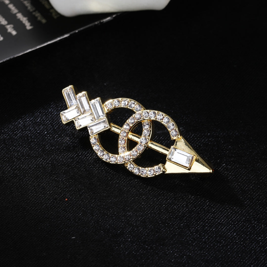 CC new arrival brooch 020