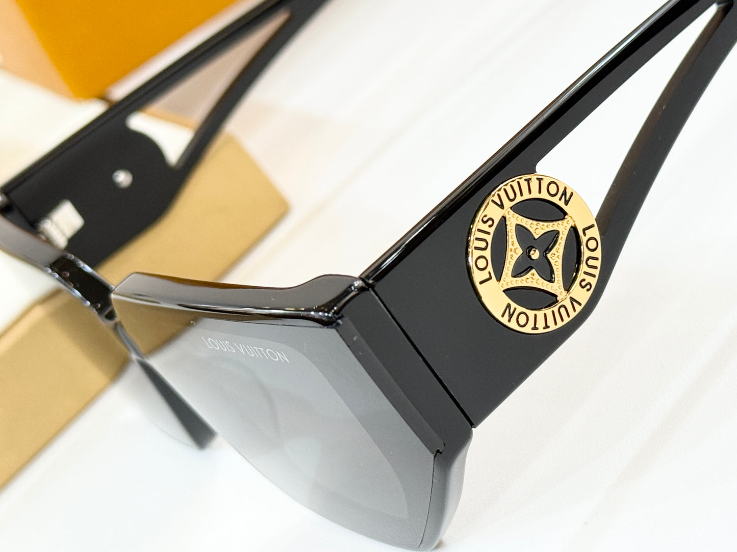 Louis Eyewear SIZE: 67-12-145