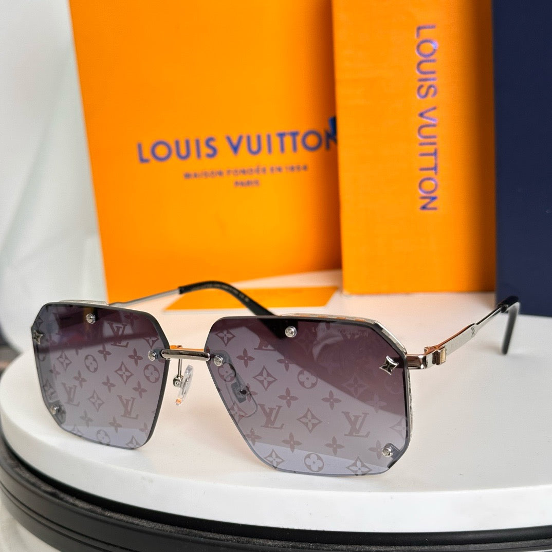 Louis Eyewear SIZE: 61-14-145