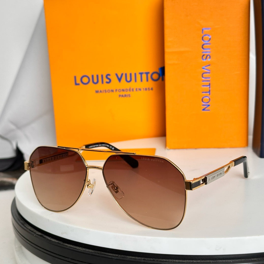 Louis Eyewear SIZE: 61-14-145
