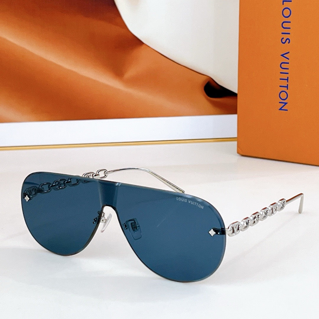 Louis Eyewear SIZE: 146-0-137