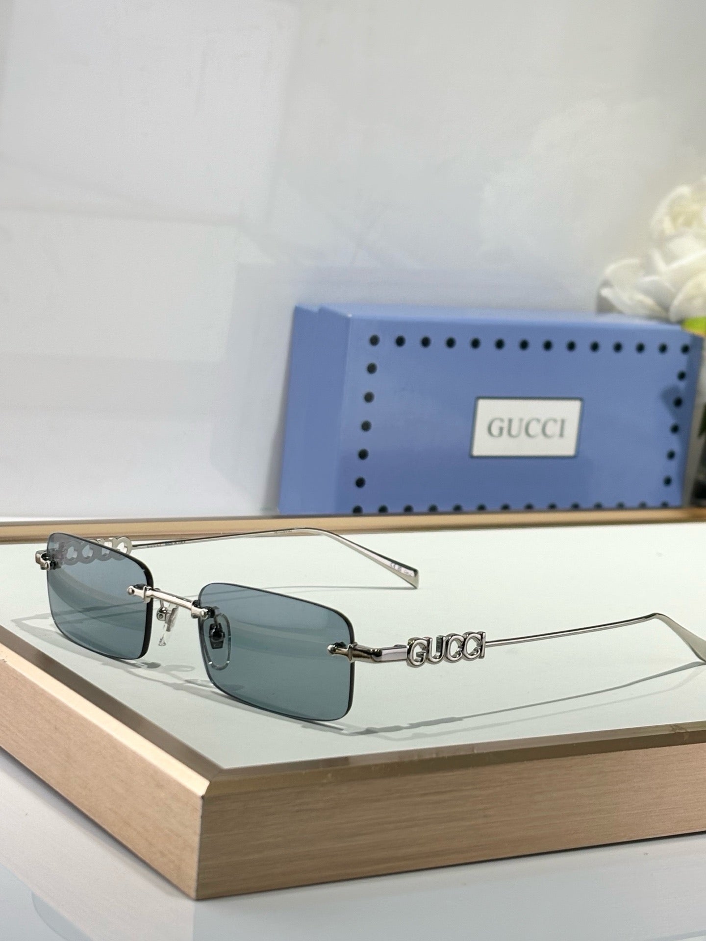 GG* Eyewear SIZE: 52-20-140