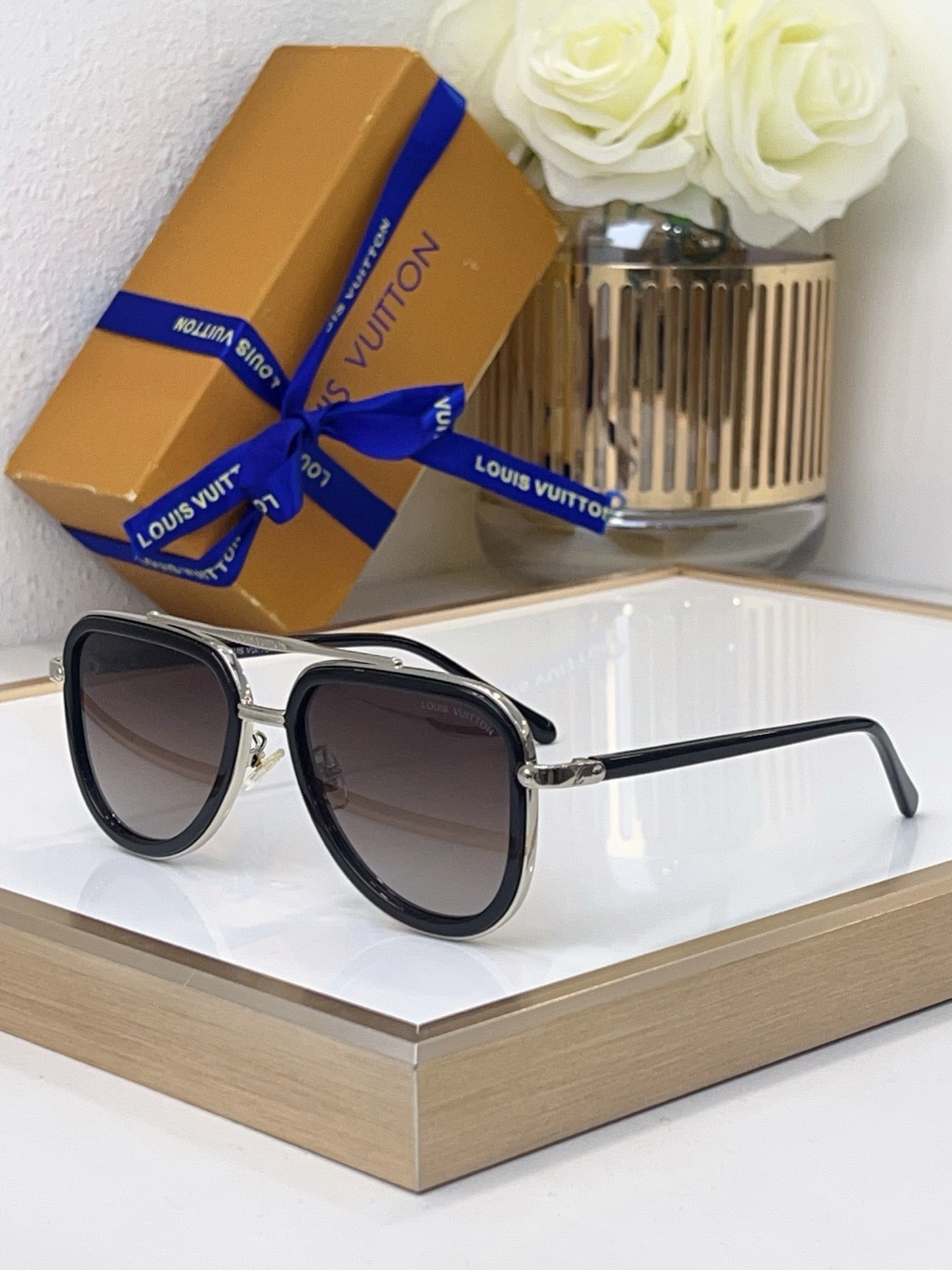 Louis Eyewear SIZE: 58-17-145