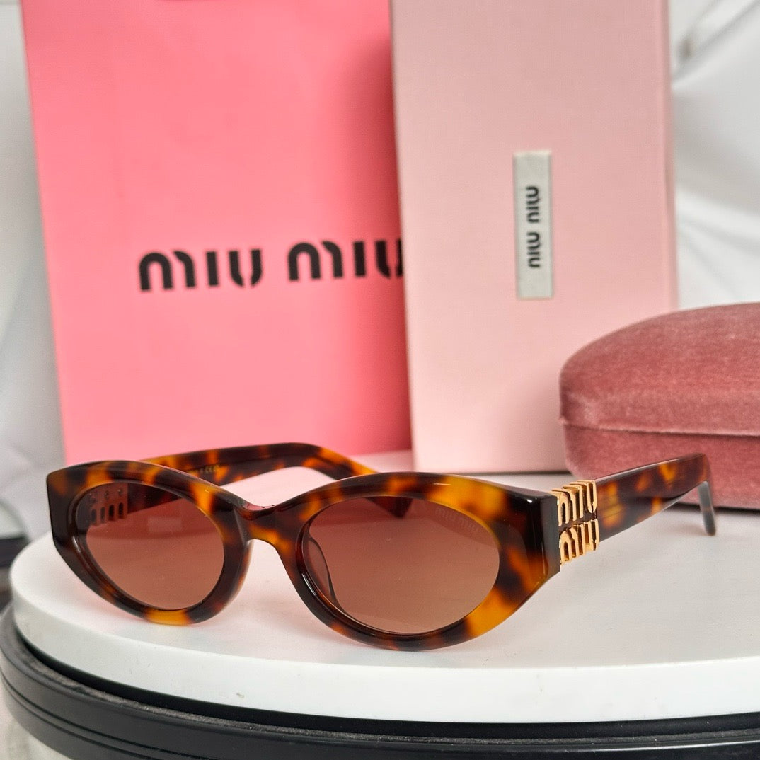 MIU MI* Eyewear SIZE: 53-21-140