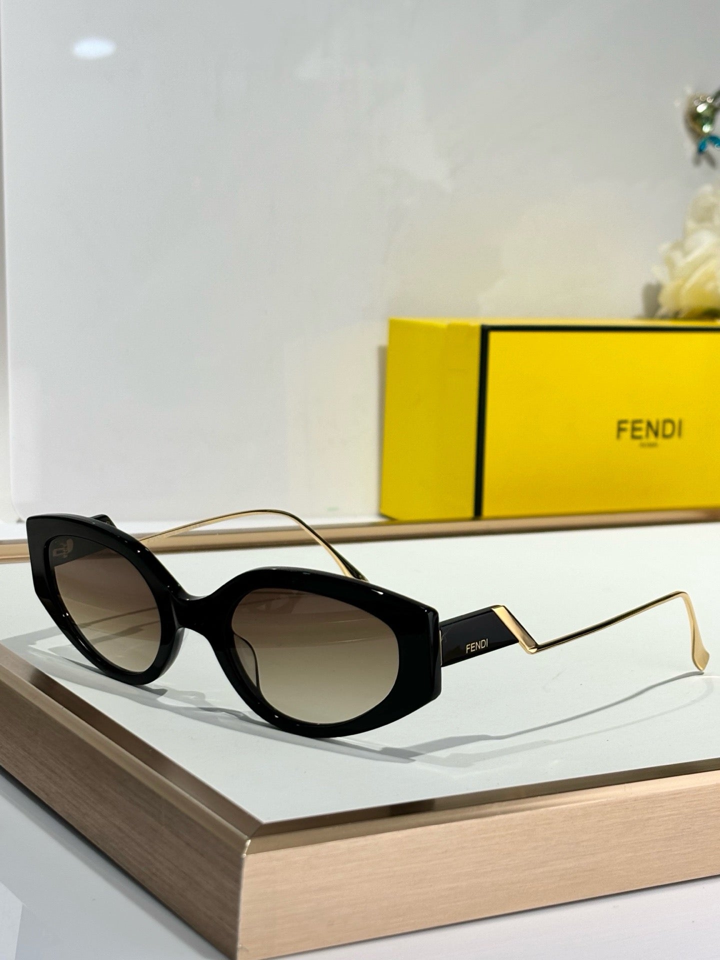 FEND* Eyewear SIZE: 51-23-142