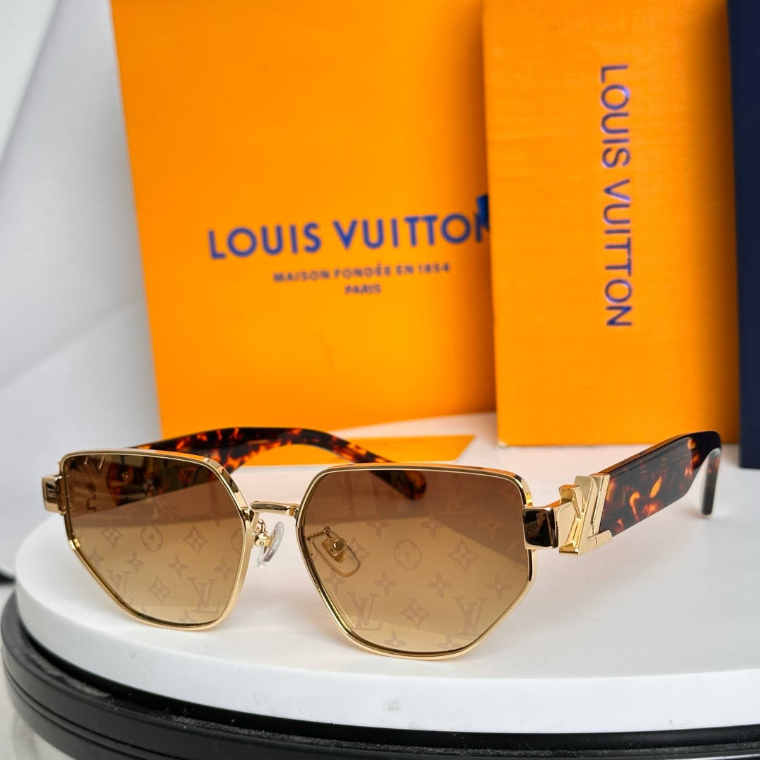 Louis Eyewear SIZE: 57-16-140