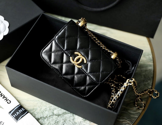 cc CO-CO Clutch With Chain 9.5cm/3.7in Gold Toned Hardware For Women Black