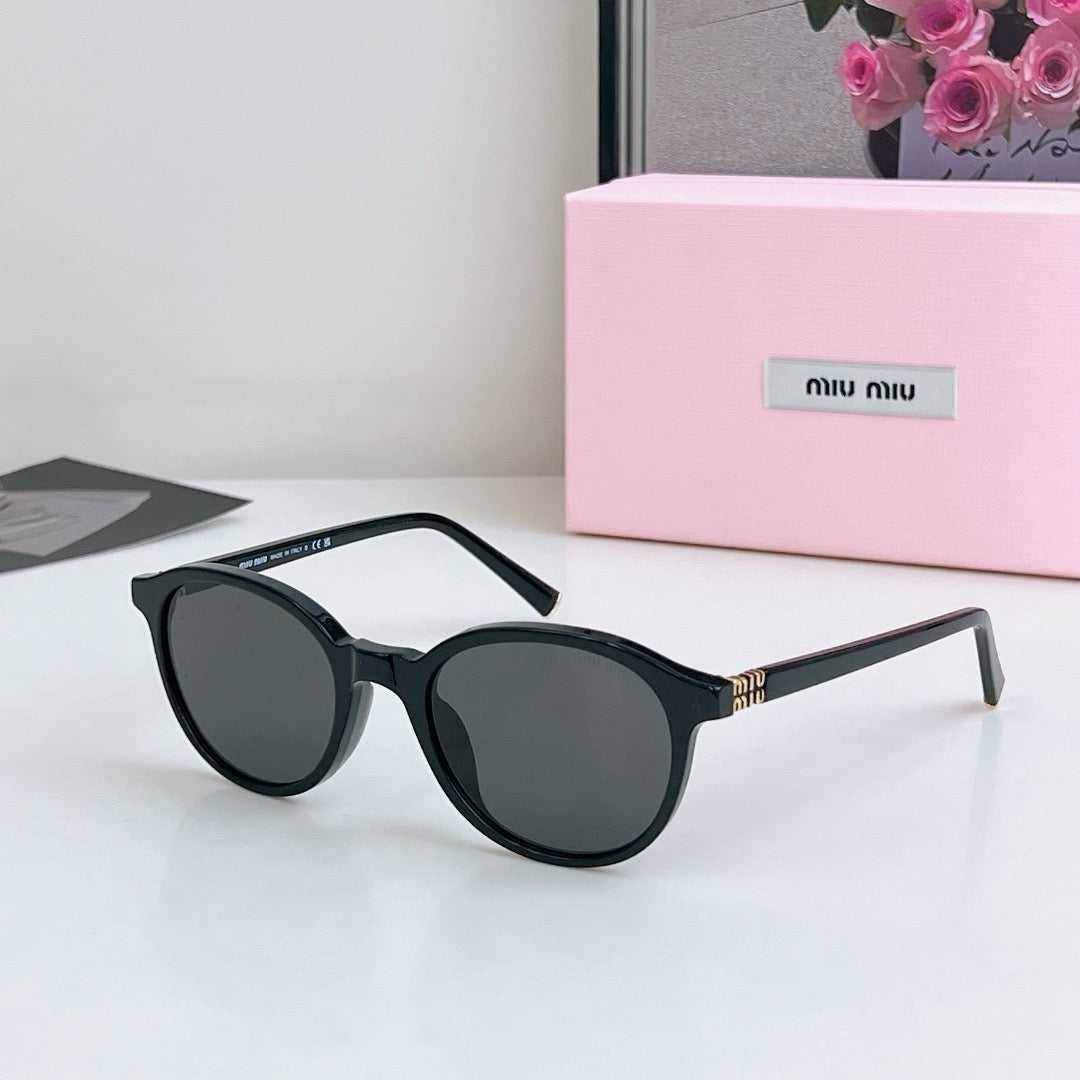 MIU MI* Eyewear SIZE: 50-22-140