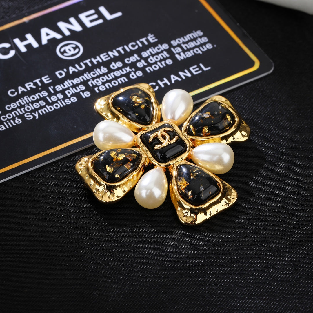 CC new arrival brooch 012