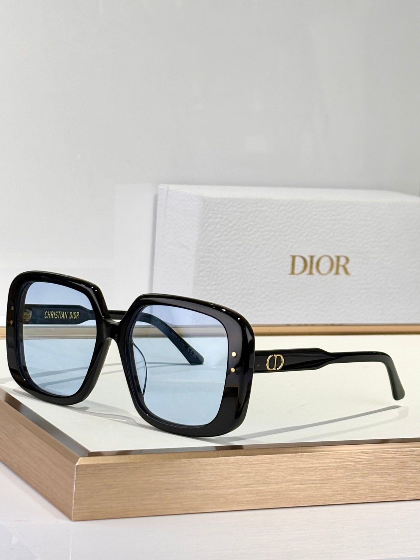 DI*R Eyewear SIZE: 56-17-14