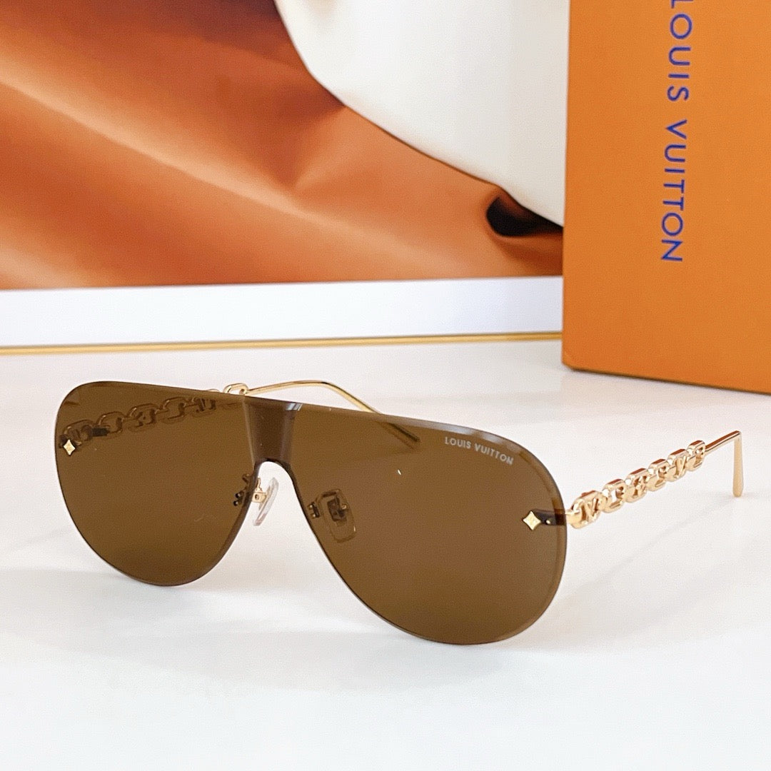 Louis Eyewear SIZE: 146-0-137