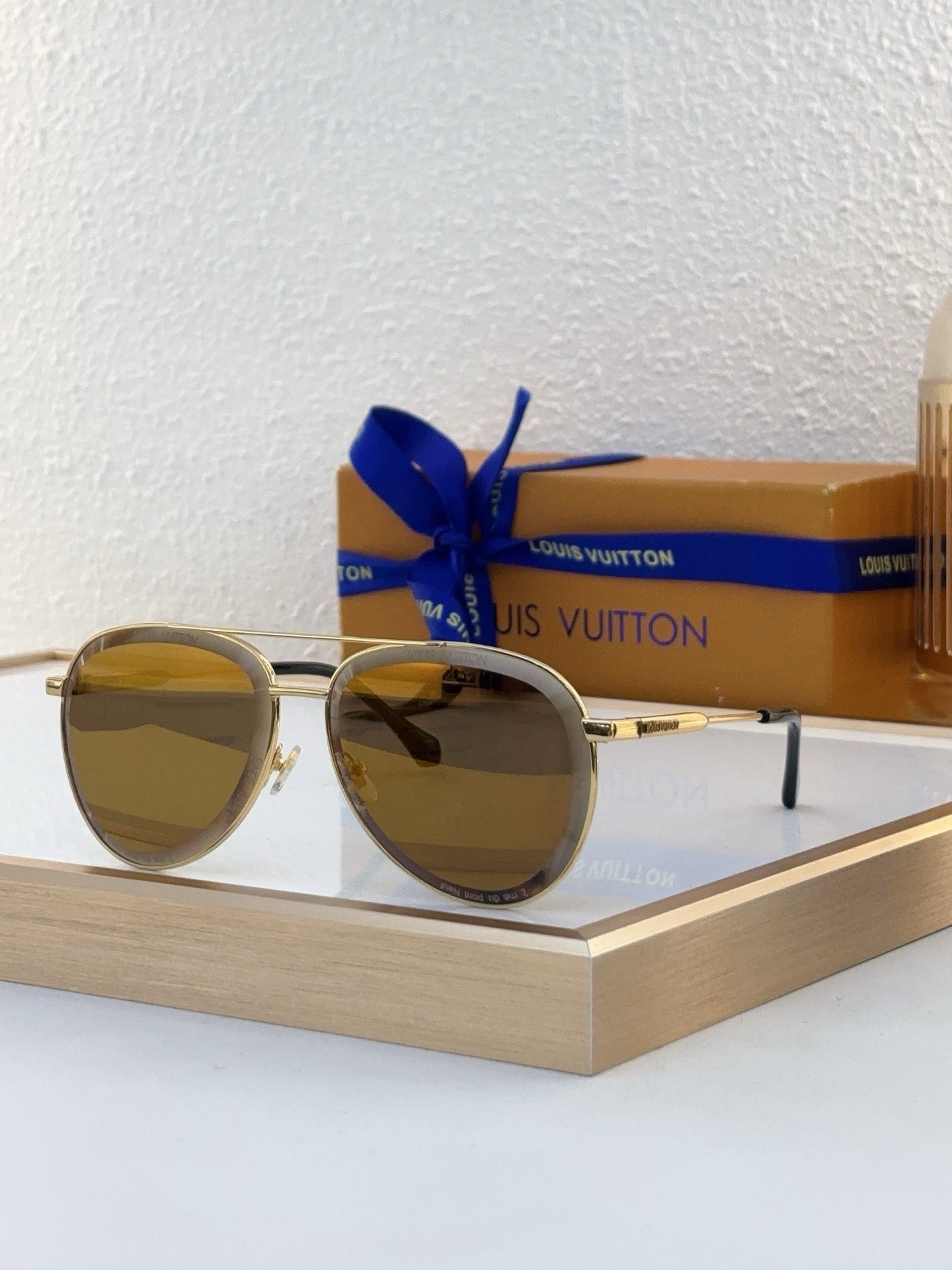 Louis Eyewear SIZE: 63-15-145