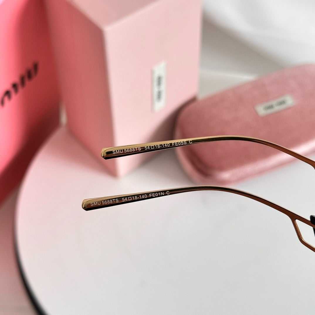 MIU MI* Eyewear SIZE: 54-18-140
