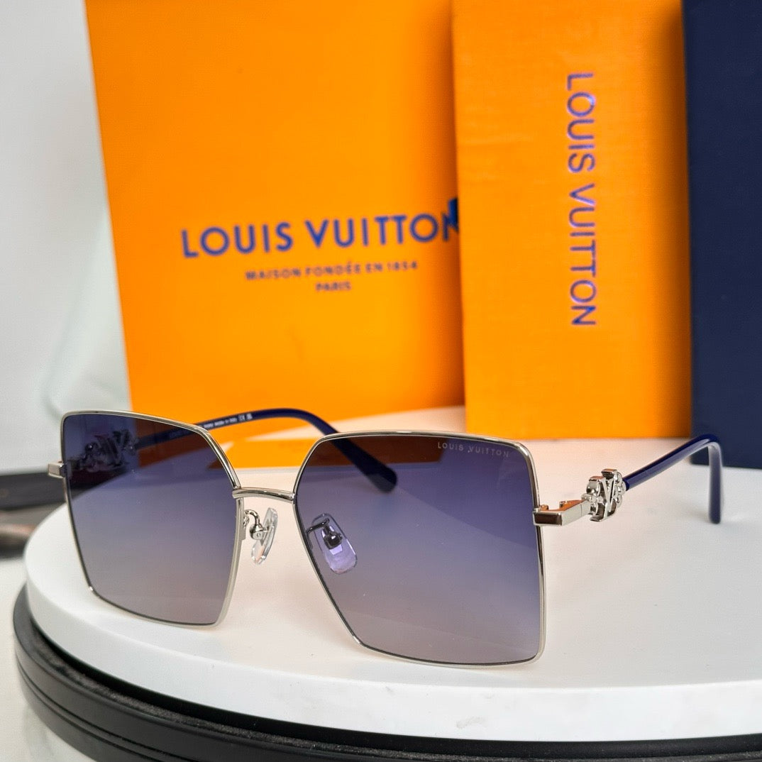 Louis Eyewear SIZE: 57-16-145