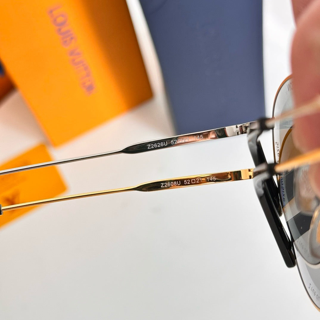 Louis Eyewear SIZE: 53-20-145