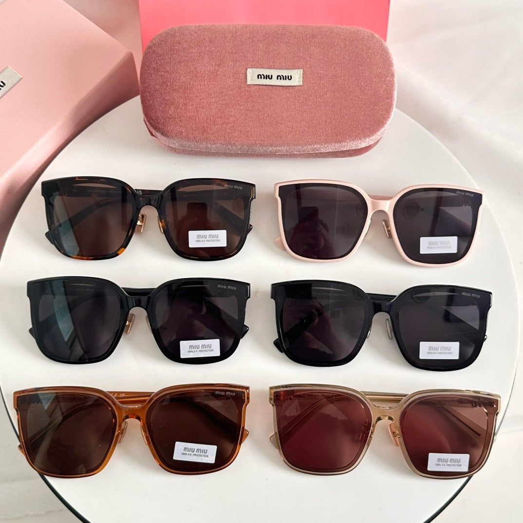 MIU MI* Eyewear SIZE: 61-15-145