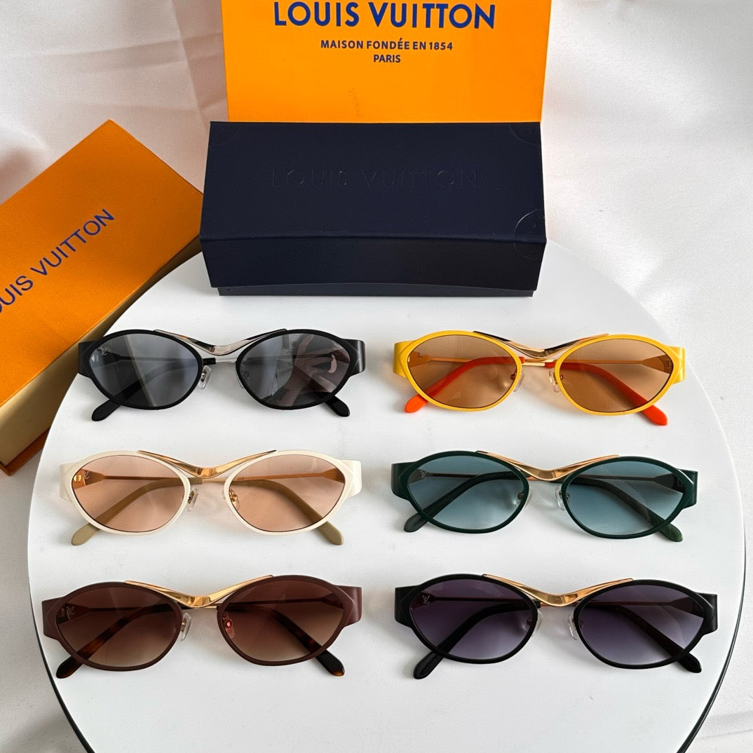 Louis Eyewear SIZE: 56-19-143