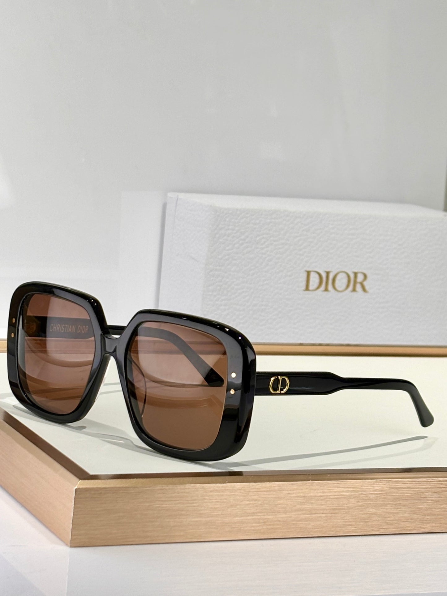 DI*R Eyewear SIZE: 56-17-14