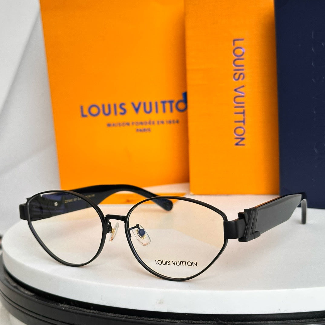 Louis Eyewear SIZE: 58-16-140