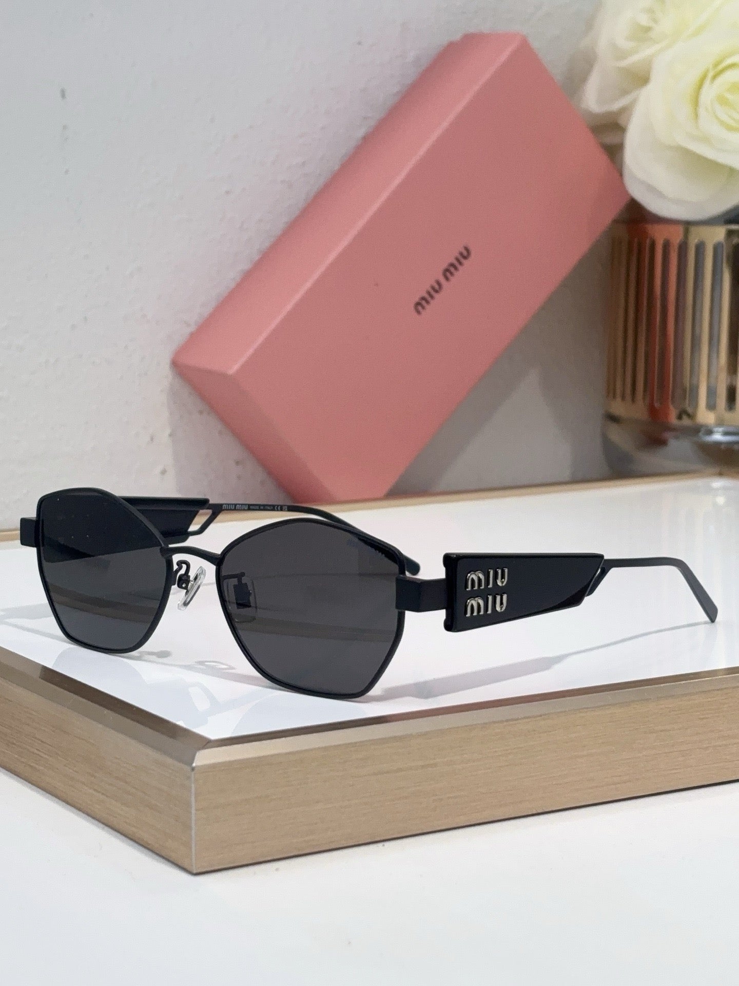 MIU MI* Eyewear SIZE: 55-18-145