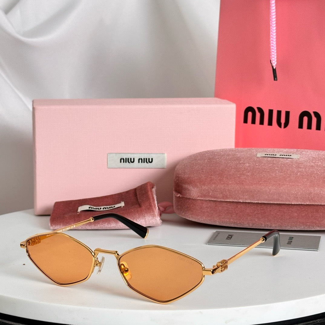 MIU MI* Eyewear SIZE: 56-17-145