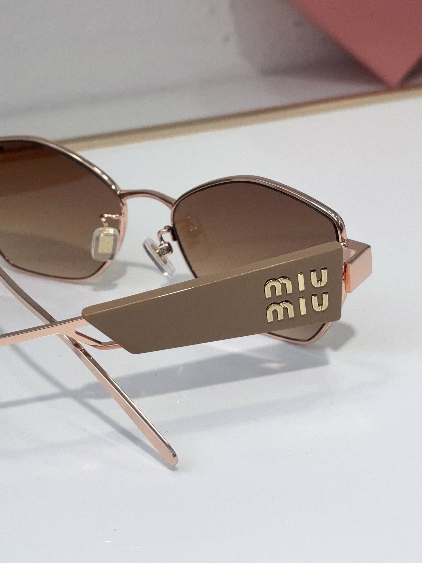 MIU MI* Eyewear SIZE: 55-18-145