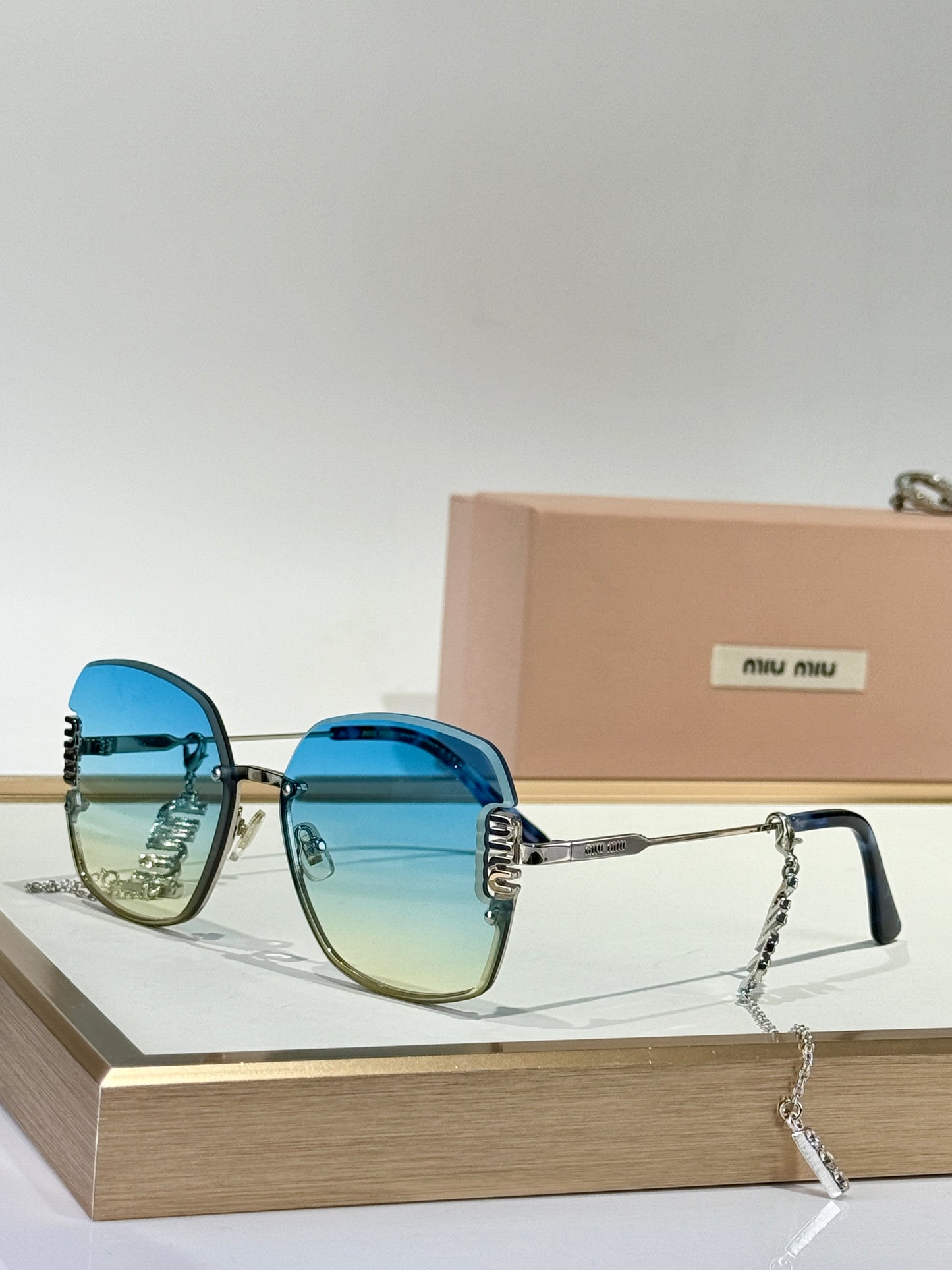 MIU MI* Eyewear SIZE: 61-12-145