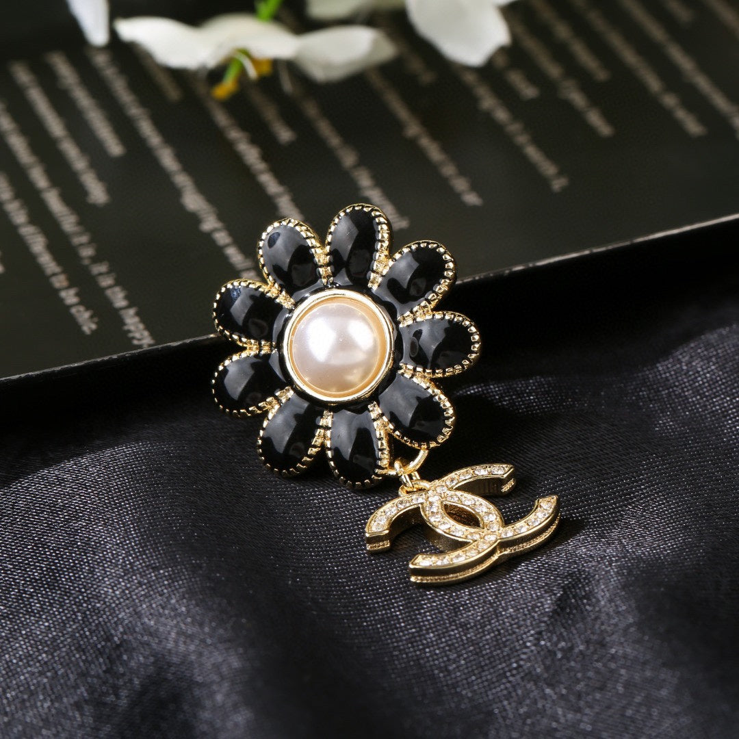 CC new arrival brooch 008