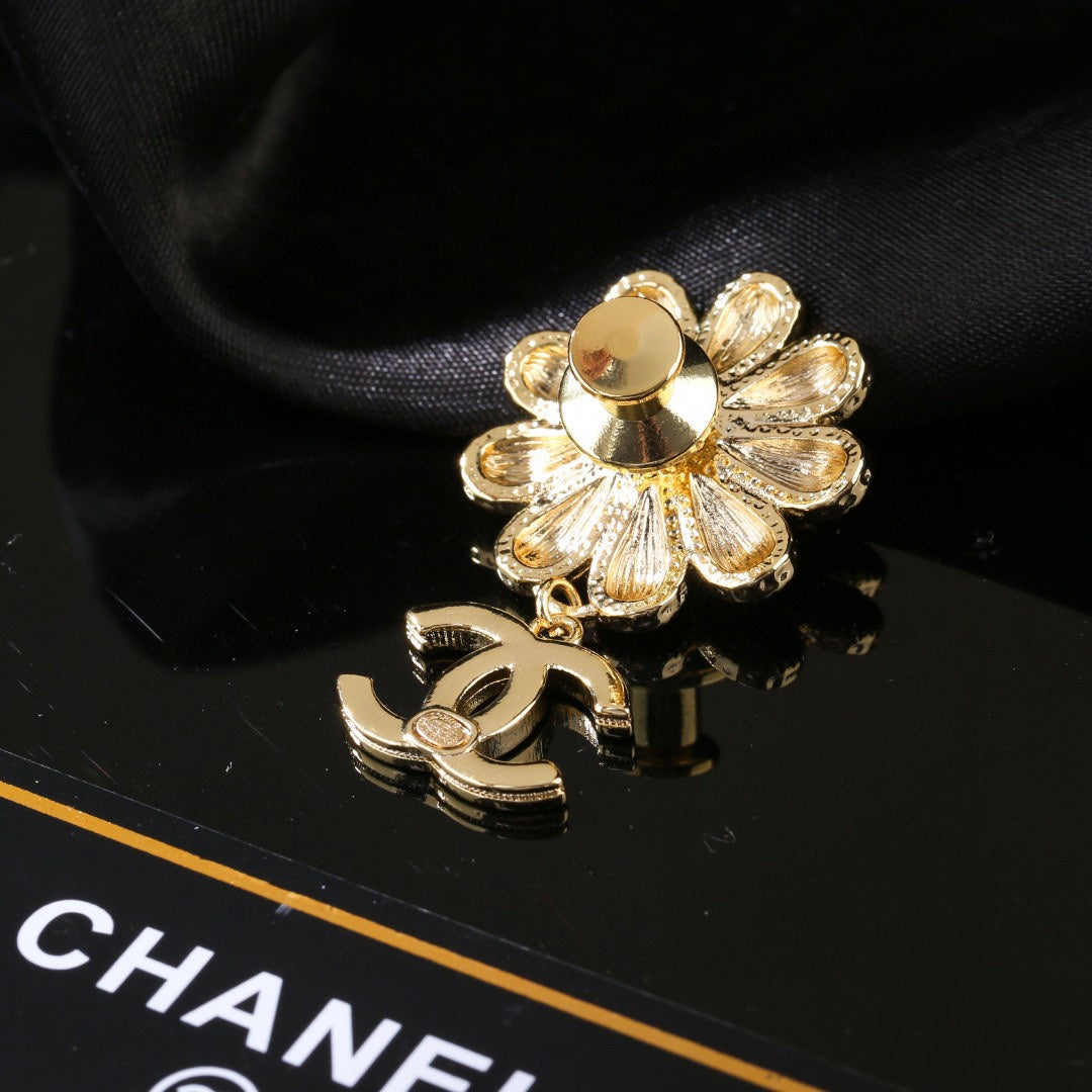 CC new arrival brooch 008