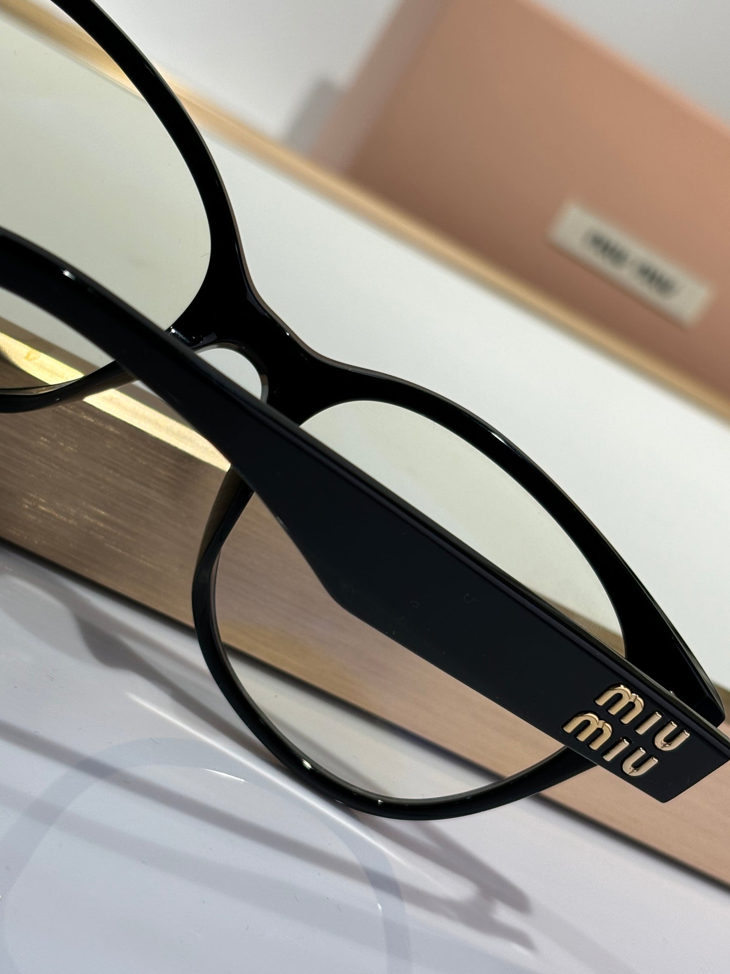 MIU MI* Eyewear SIZE: 54-19-145