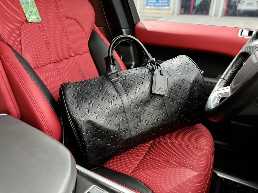 Louis M44810 keepall 50 bag size: 50*23*29 cm