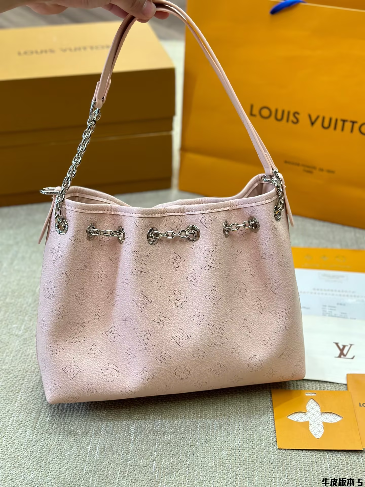 Louis new arrival bella Monogram bag size:26*23 cm