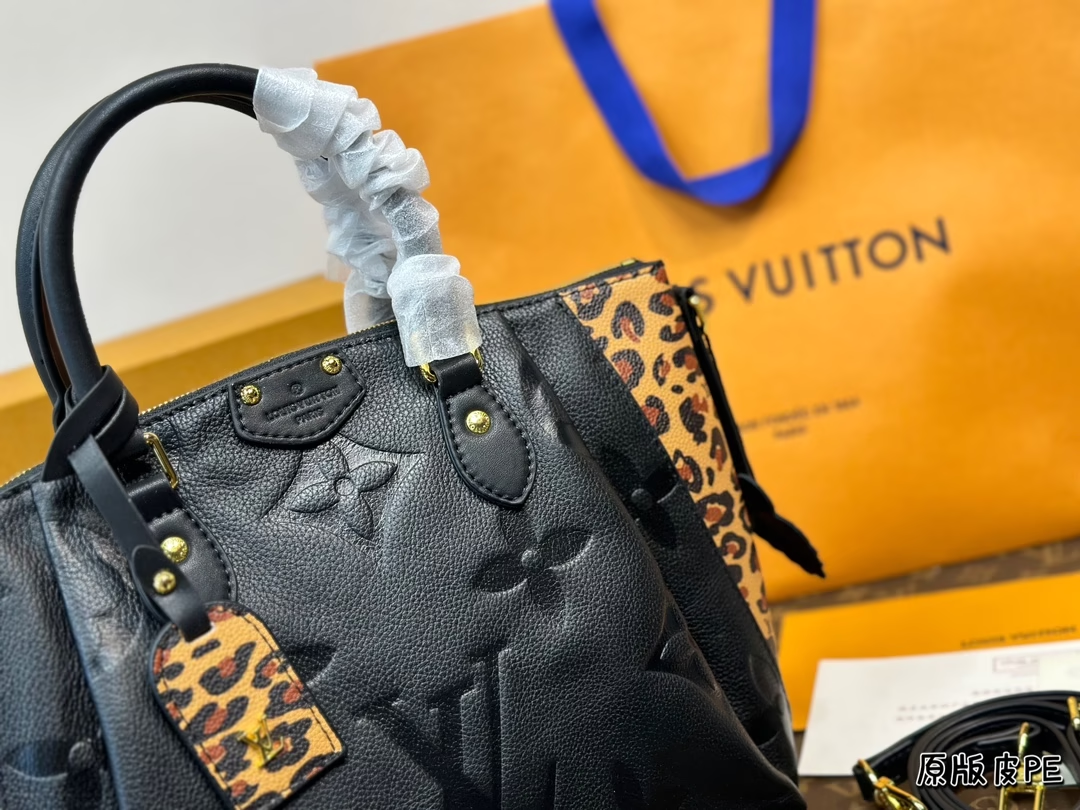 Louis new arrival Retiro bag size: 26*22 cm