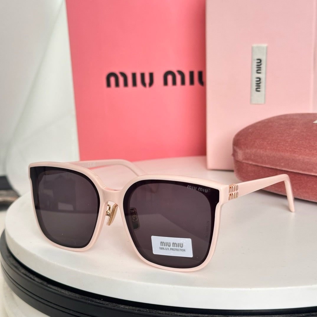 MIU MI* Eyewear SIZE: 61-15-145