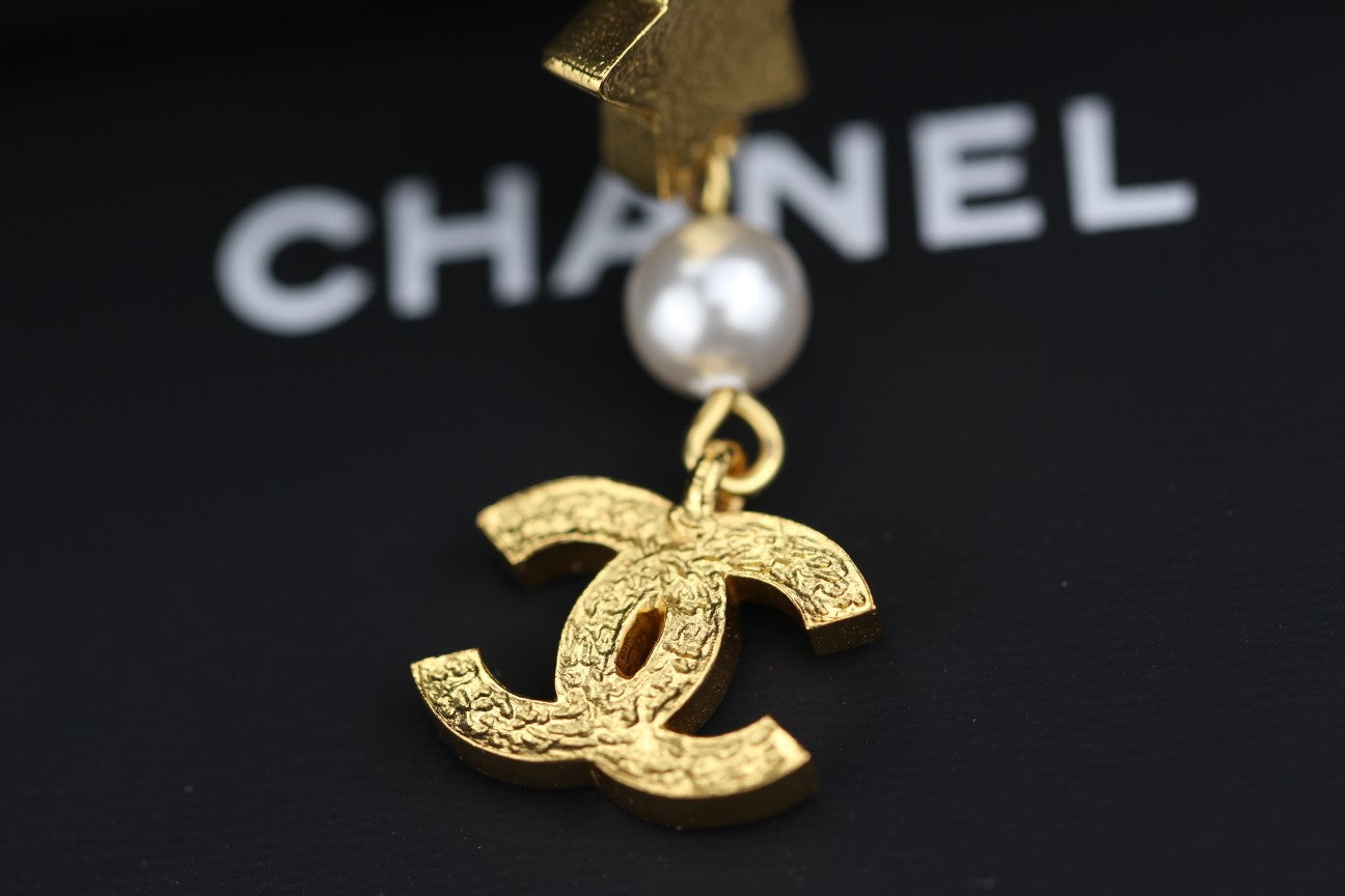 CC Earrings 0030