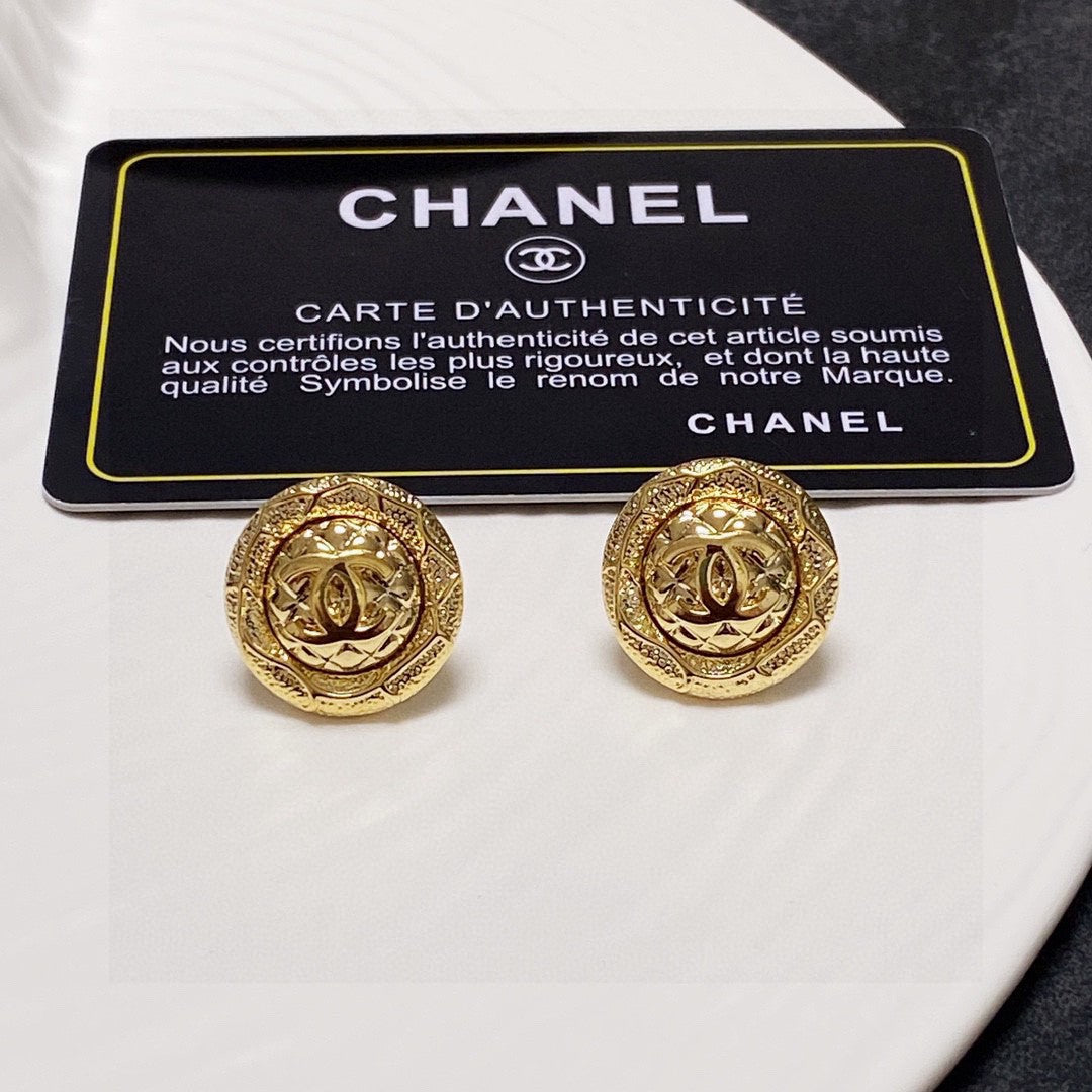 CC Earrings 0009