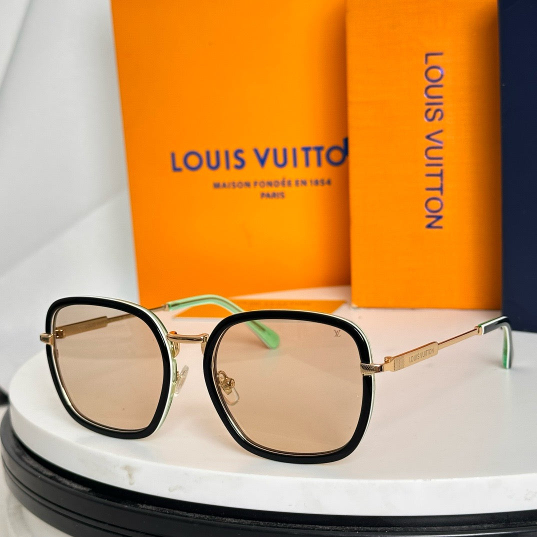 Louis Eyewear SIZE: 55-19-145
