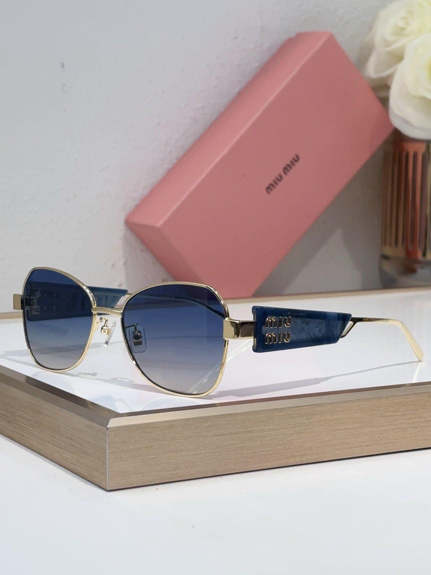 MIU MI* Eyewear SIZE: 55-18-145