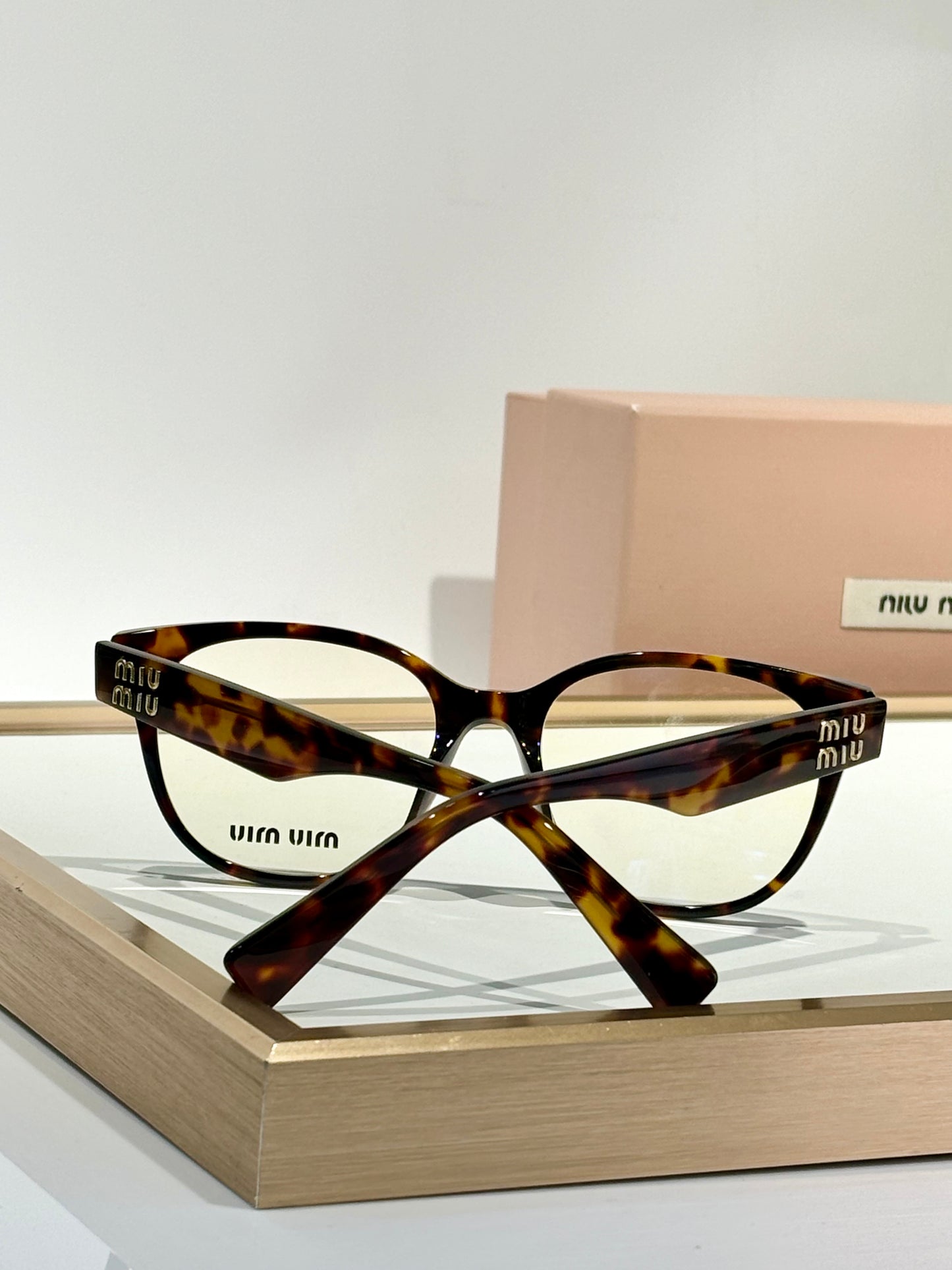MIU MI* Eyewear SIZE: 54-19-145