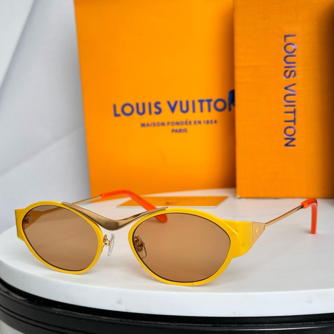 Louis Eyewear SIZE: 56-19-143