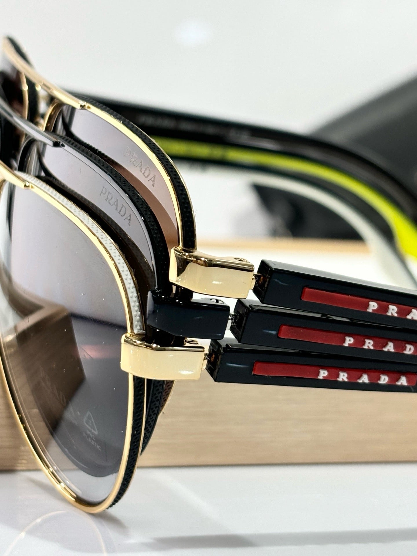 PRA Eyewear SIZE: 61-14-145