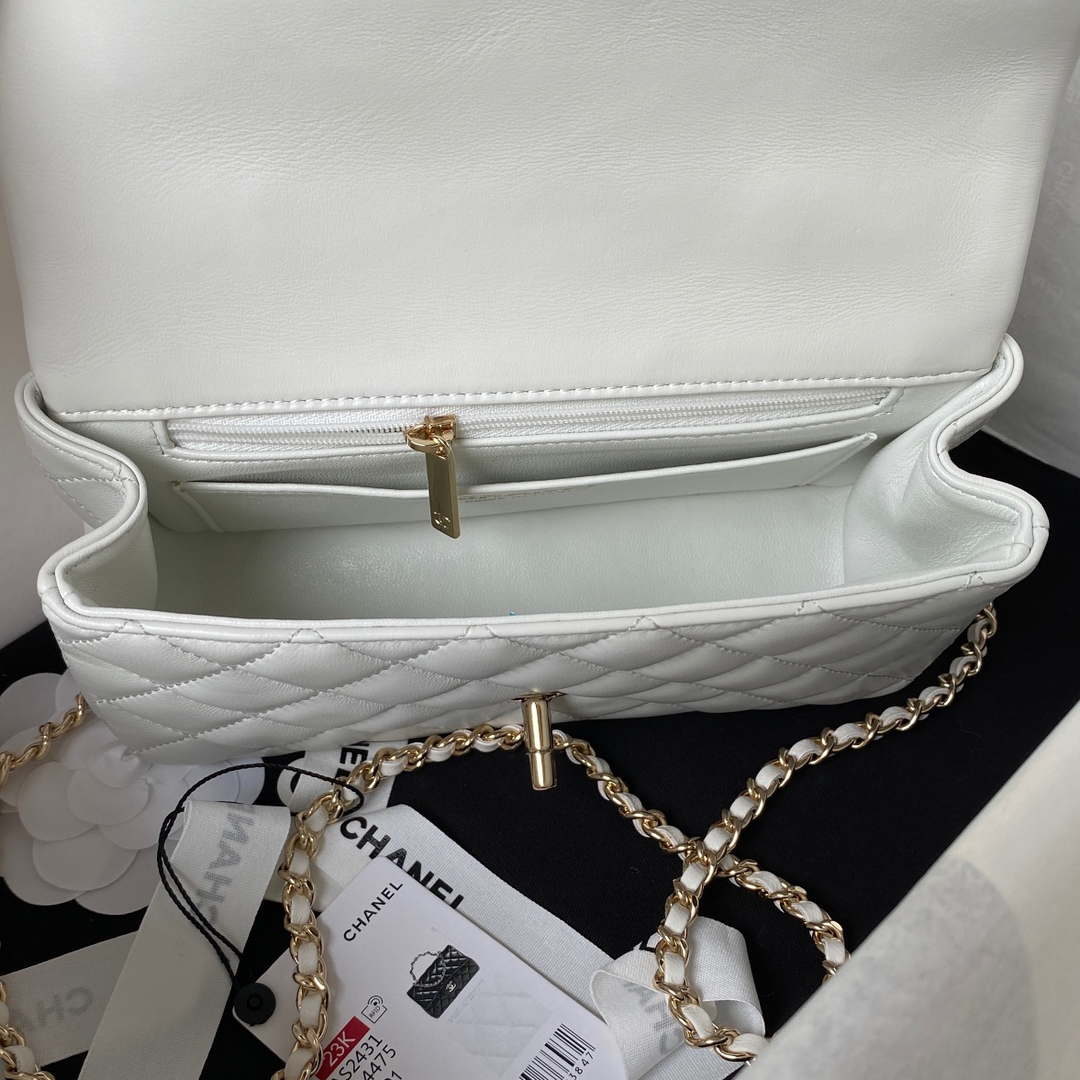 cc 23K AS2431 Mini flap Lambskin bag with top handle Black/white