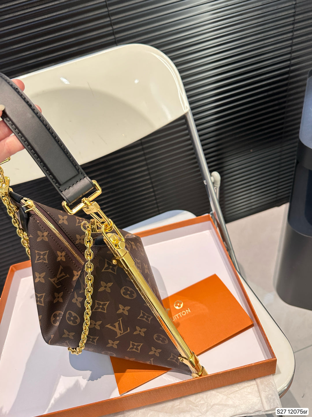 Louis new arrival luckytrunk S- lock bag size: 38*23 cm