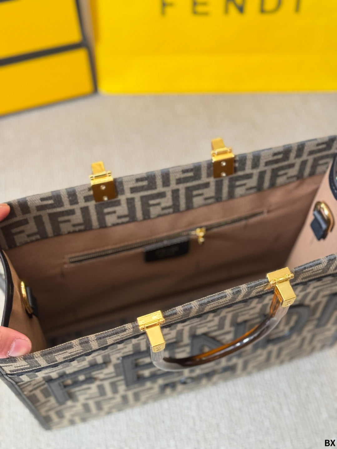 Fen new arrival peekabo tote bag size;35*30 cm