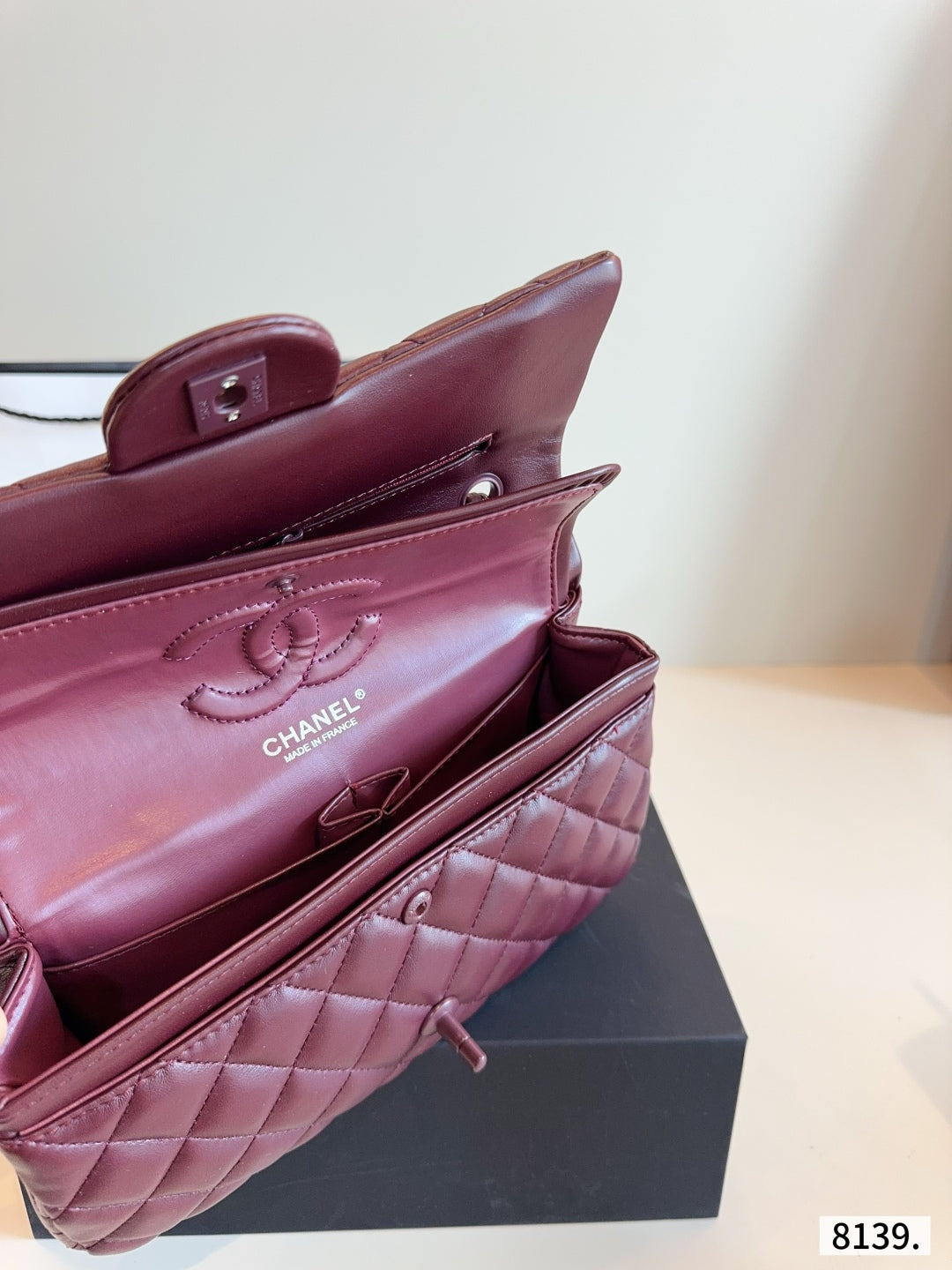 Cc new arrival CF chanin bag size: 25*6*17 cm